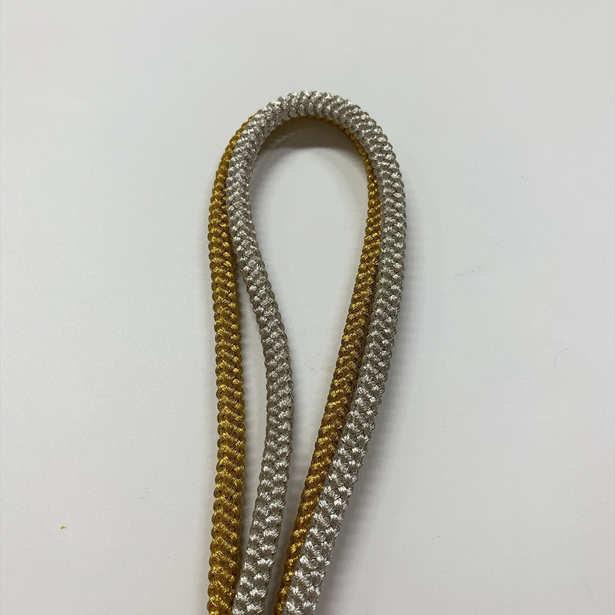 ［9271］帯締め 帯揚げ セット 草花文様 金銀糸 白 正絹 着物 帯絞め
