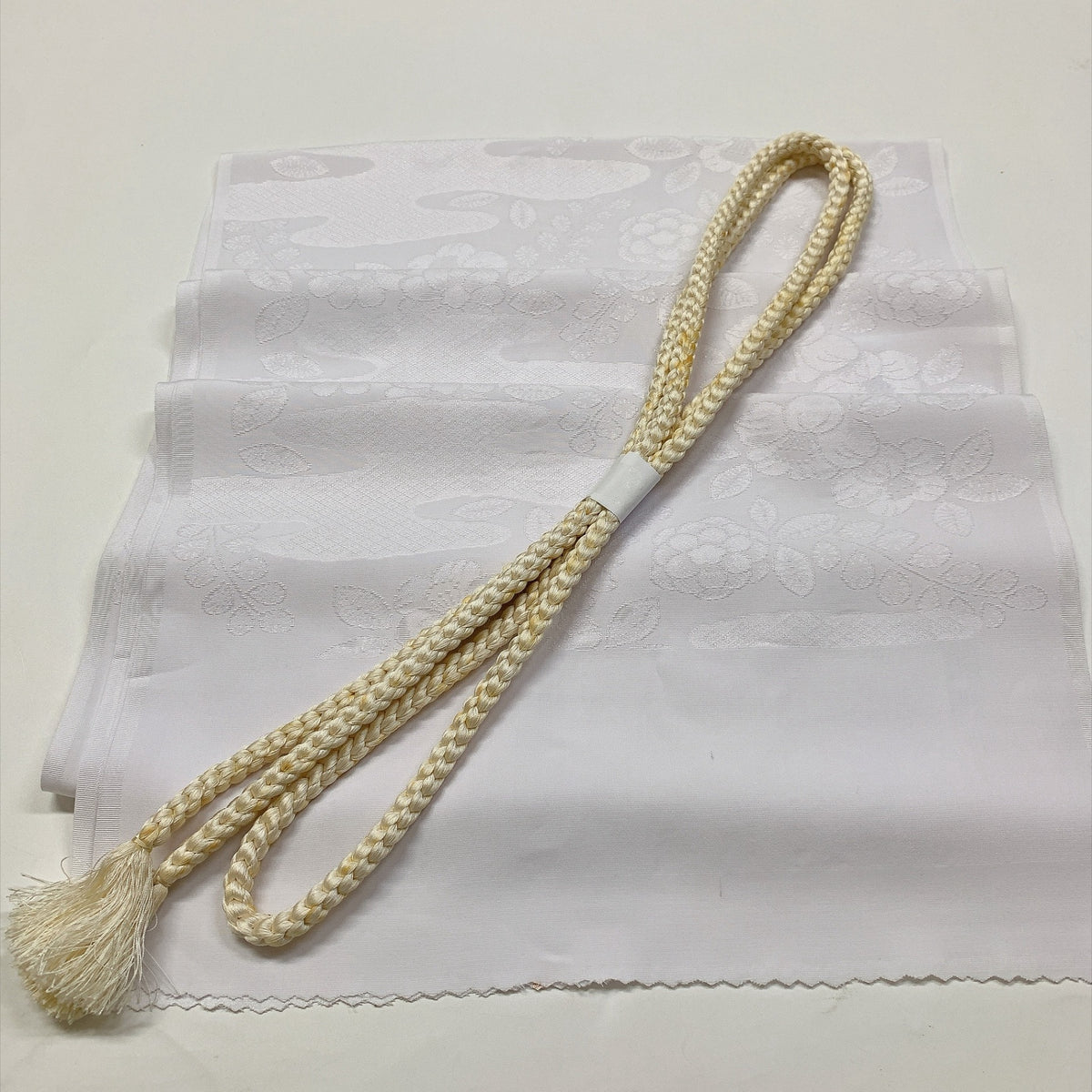 ［9782］帯締め 帯揚げ セット 草花文様 白 正絹 着物 帯絞め