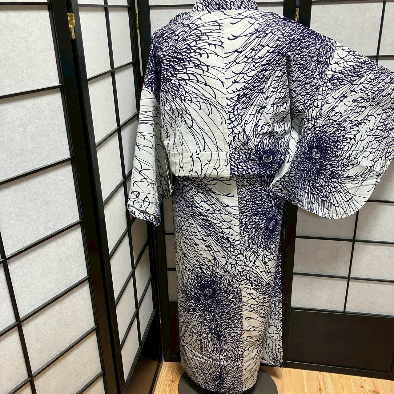 ［9478］浴衣 草花文様 白 ゆかた レディース リメイク 綿