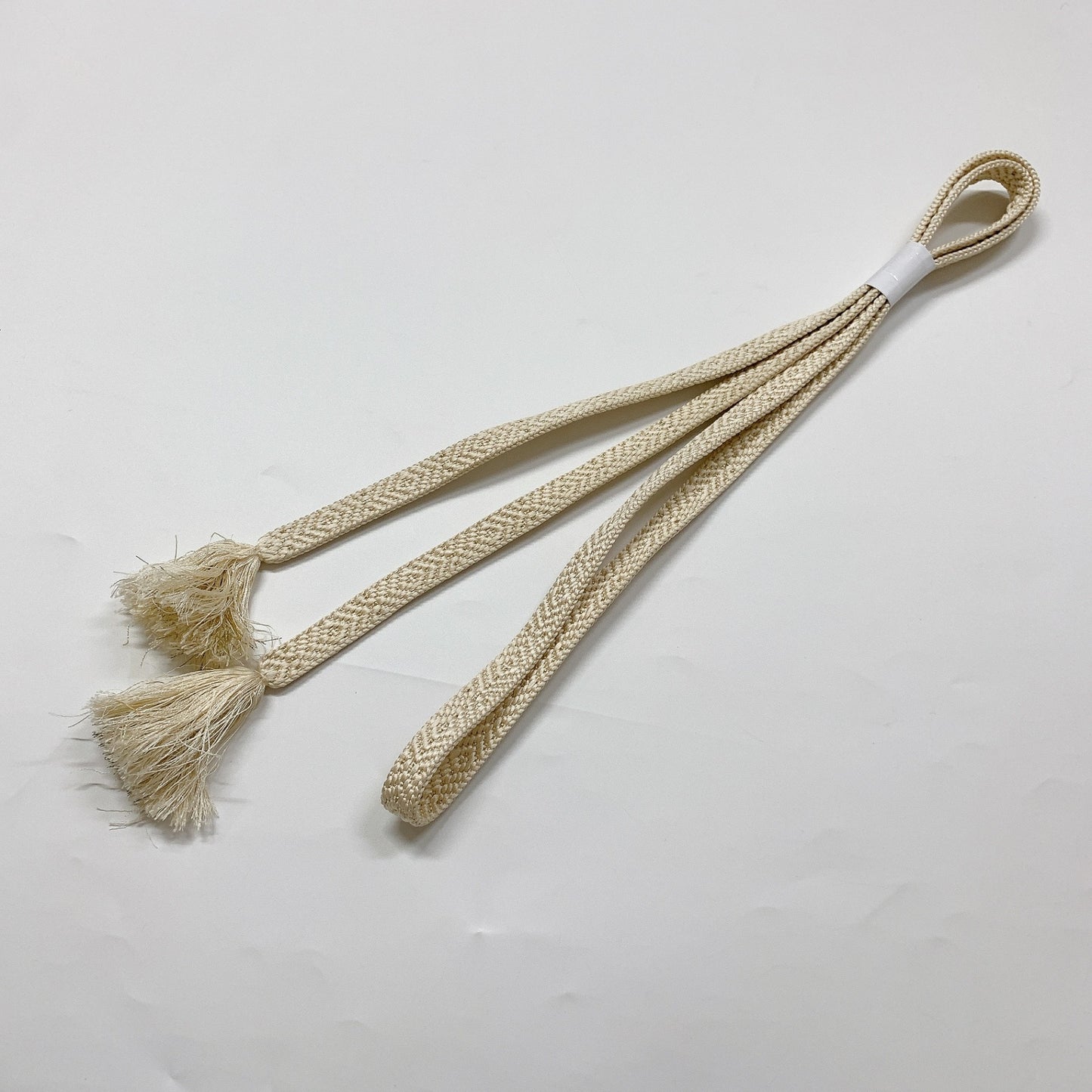 ［8405］帯締め 帯揚げ セット 白 無地感覚 縮緬 金糸 正絹 着物 帯絞め