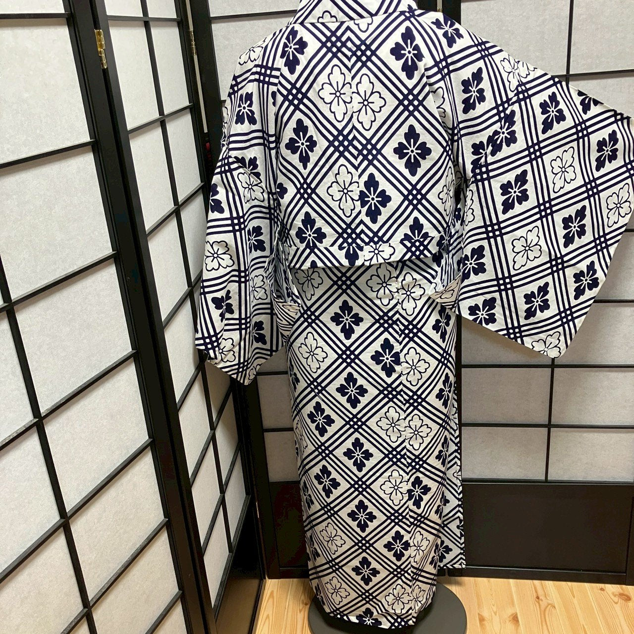 ［9438］浴衣 花菱文様 白 綿 レディース リメイク ゆかた
