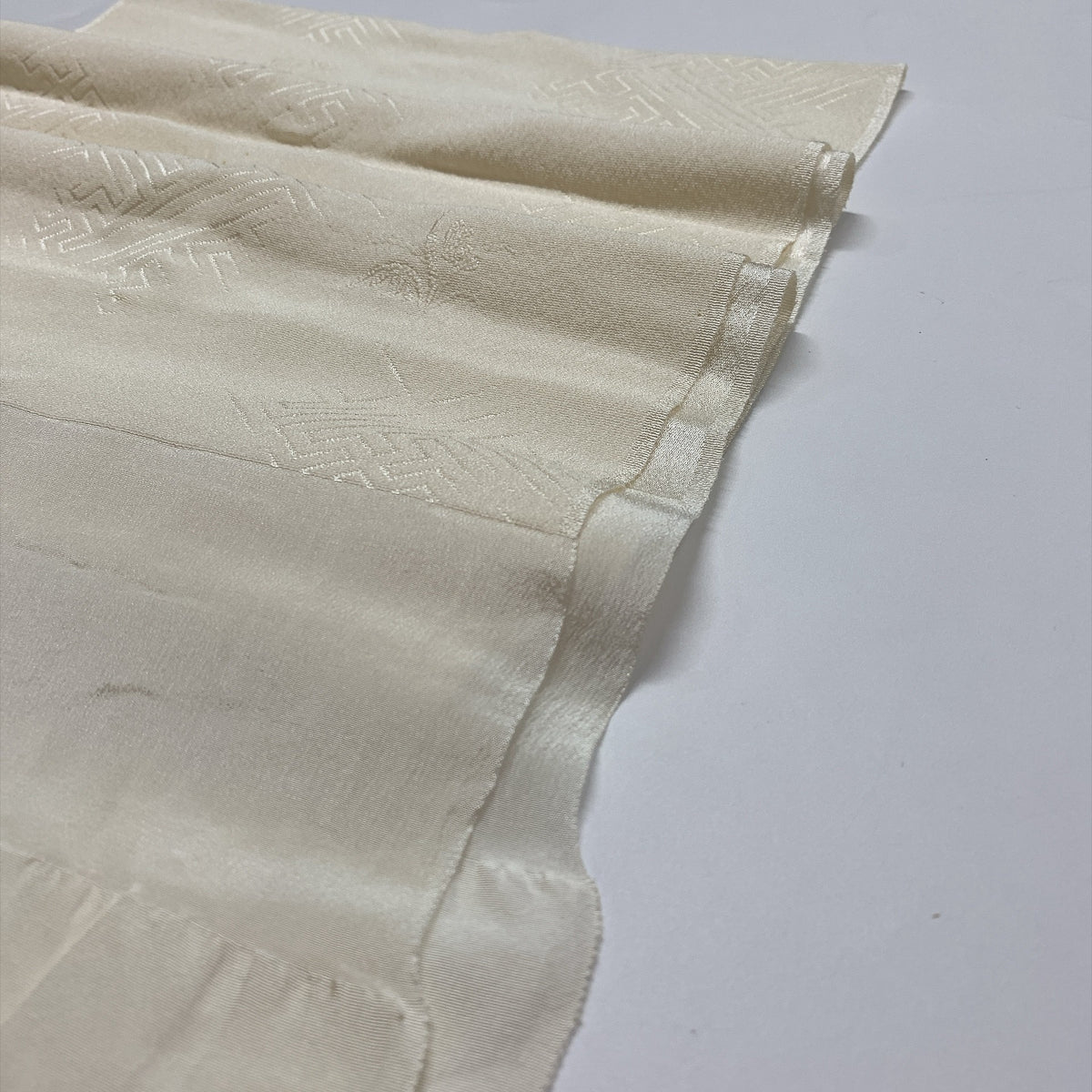［9276］帯締め 帯揚げ セット 花紗綾形 金糸 白 正絹 着物 帯絞め