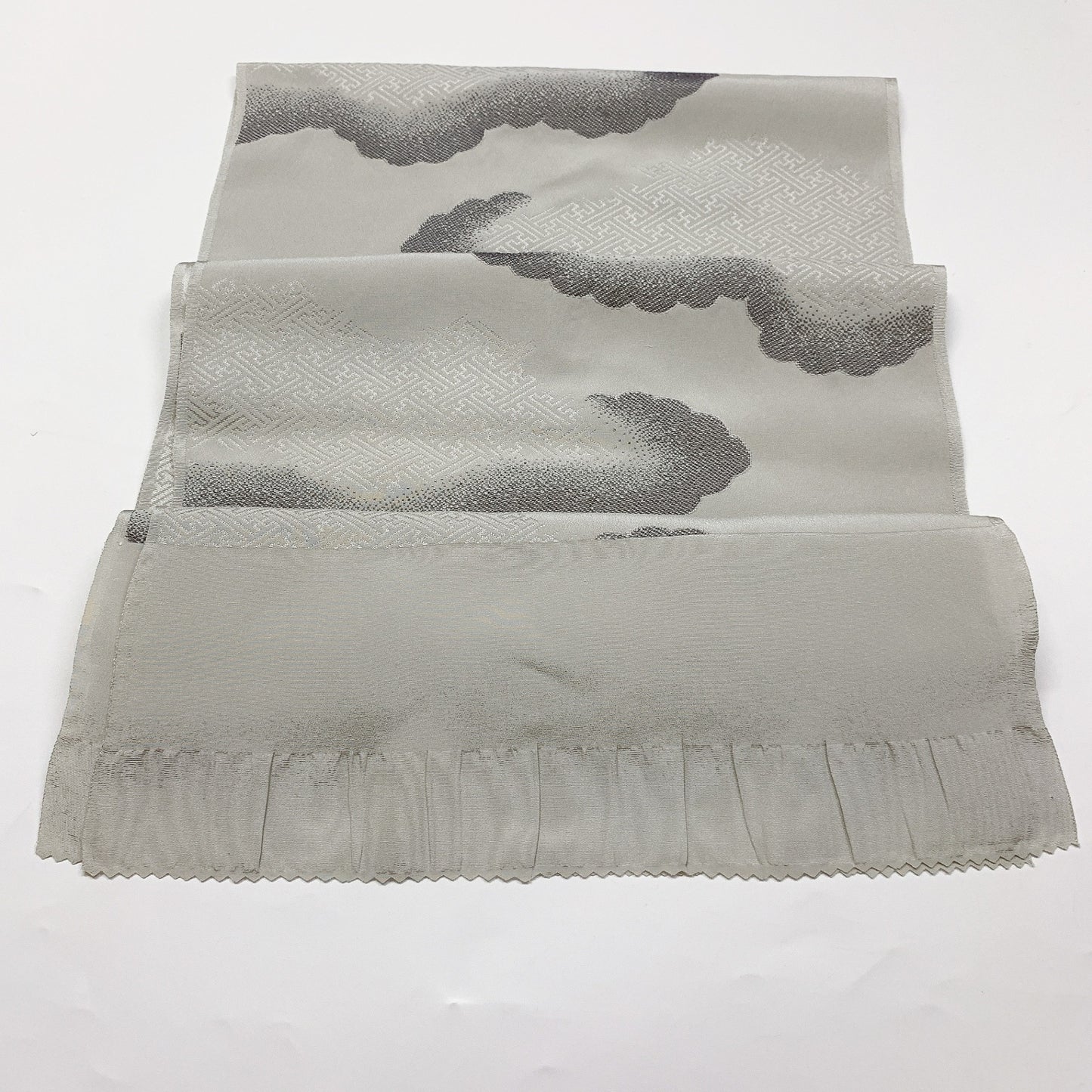 ［8411］帯締め 帯揚げ セット 雲取紗綾形 逸品 正絹 着物 帯絞め