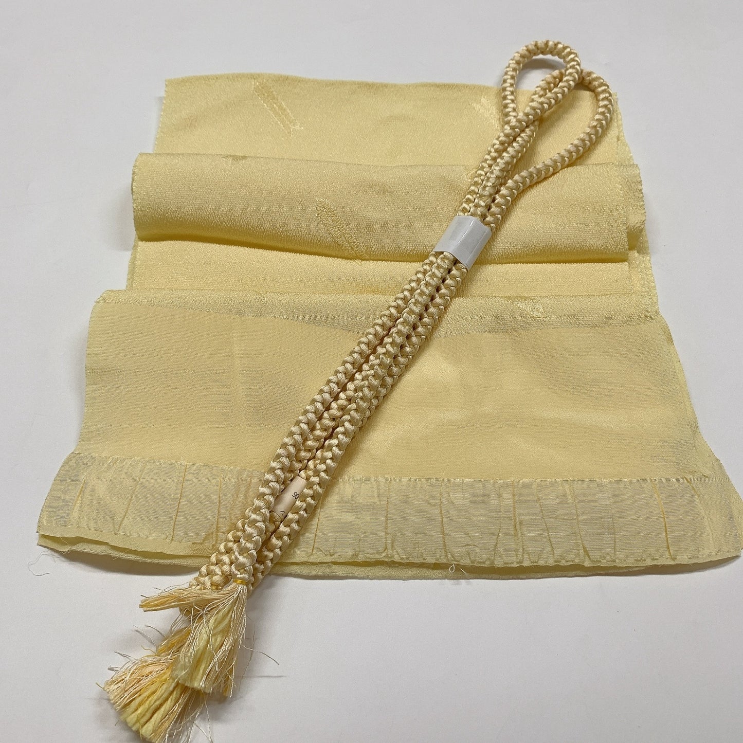［9042］帯締め 帯揚げ セット 矢羽根文様 縮緬 正絹 着物 帯絞め