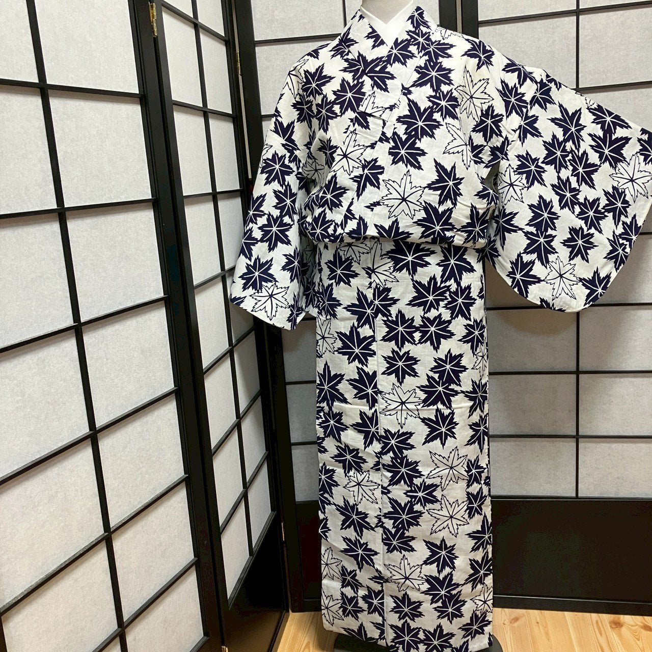 ［9115］浴衣 楓散らし 白 ゆかた 綿 リメイク レディース