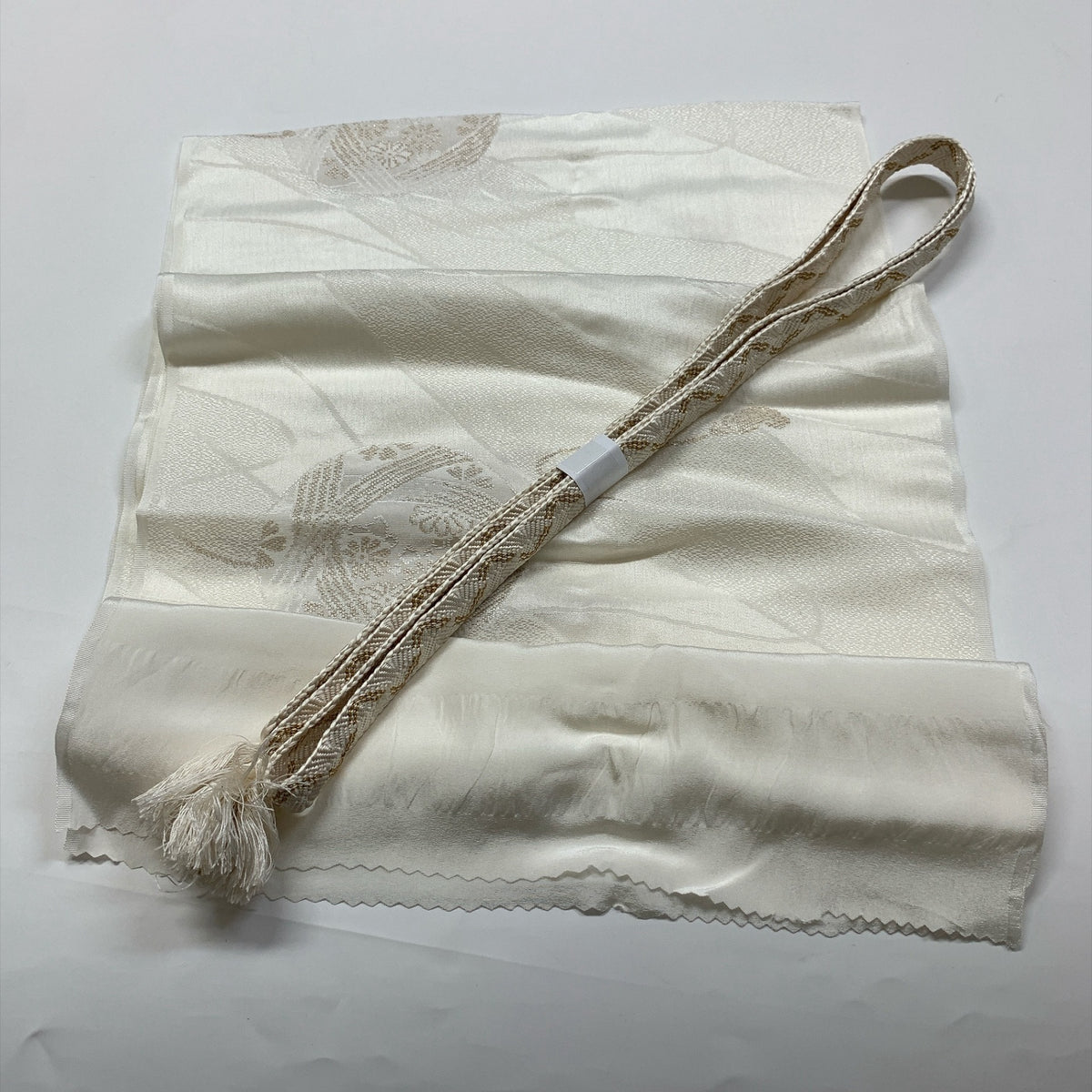 ［9832］帯締め 帯揚げ セット 草花鞠文様 金糸 白 正絹 着物 帯絞め