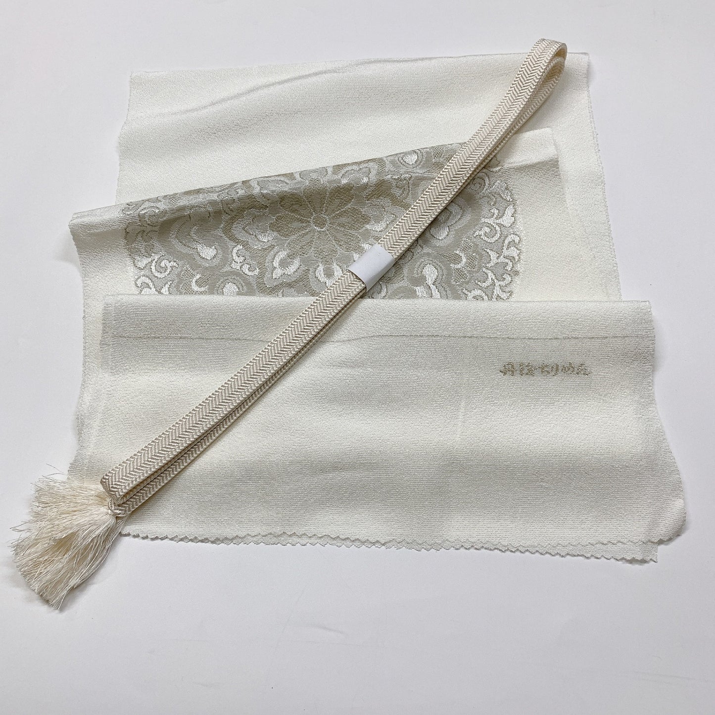 ［8381］帯締め 帯揚げ セット 正倉院花文様 銀糸 逸品 正絹 着物 帯絞め