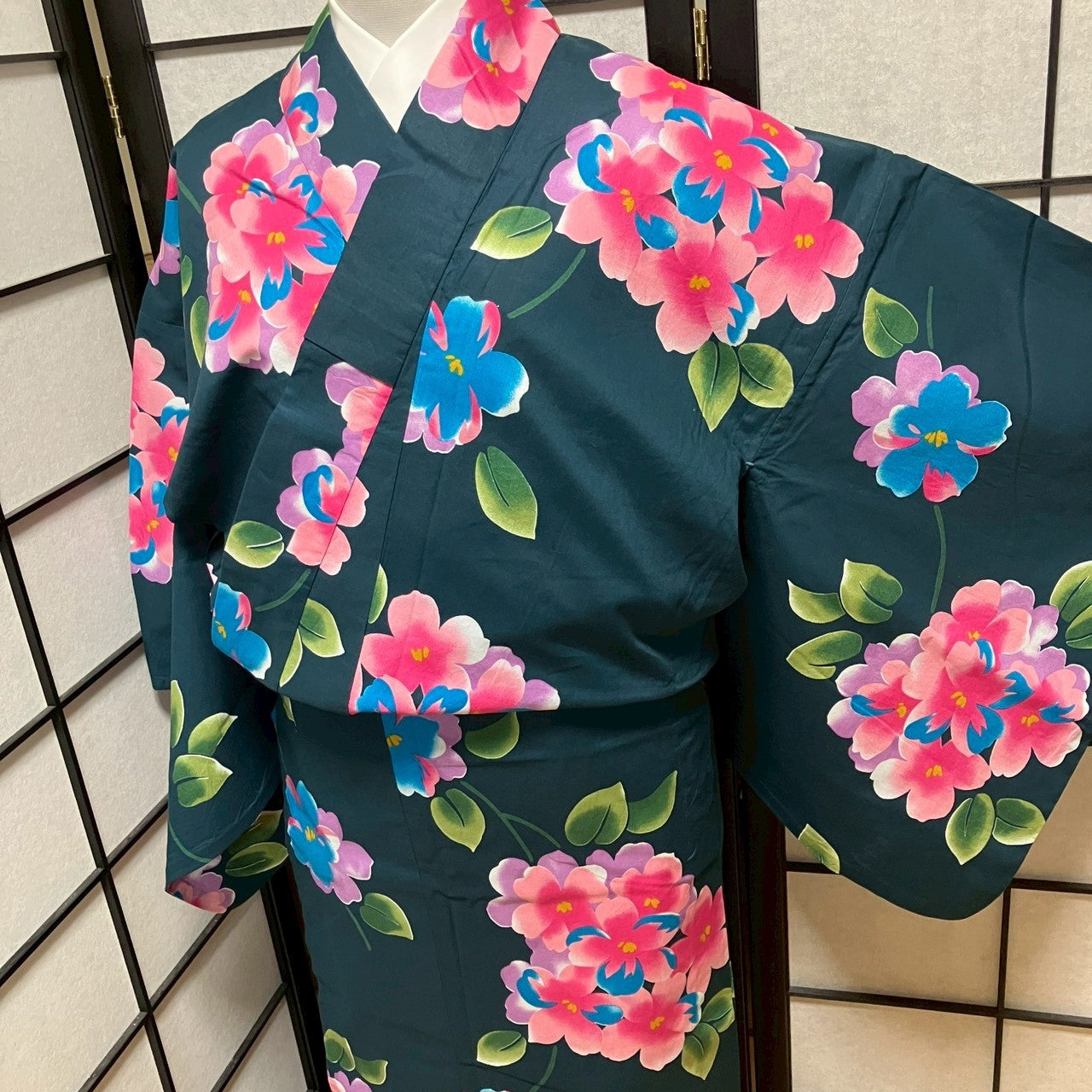 ［9495］浴衣 美品 枝花文様 ゆかた レディース 綿 リメイク