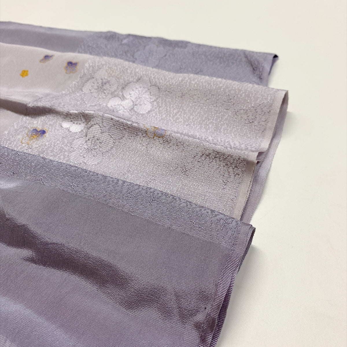 ［9771］帯締め 帯揚げ セット 梅鉢文様 金彩 逸品 正絹 着物 帯絞め