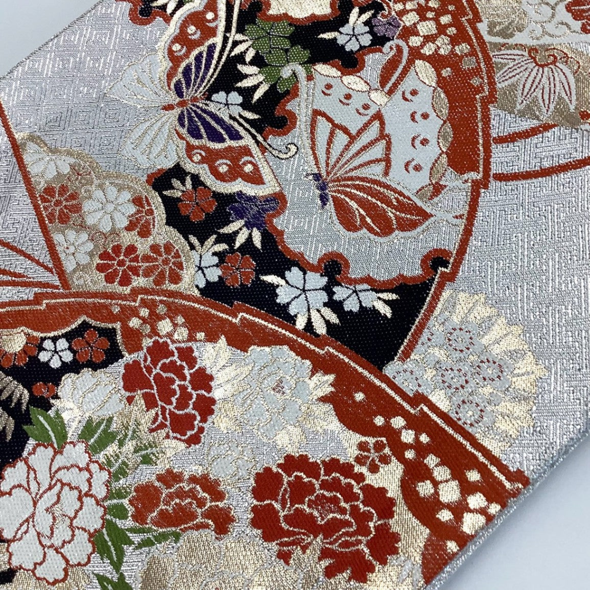［8900］袋帯 扇蝶草花文様 金彩 六通 正絹 着物 フォーマル