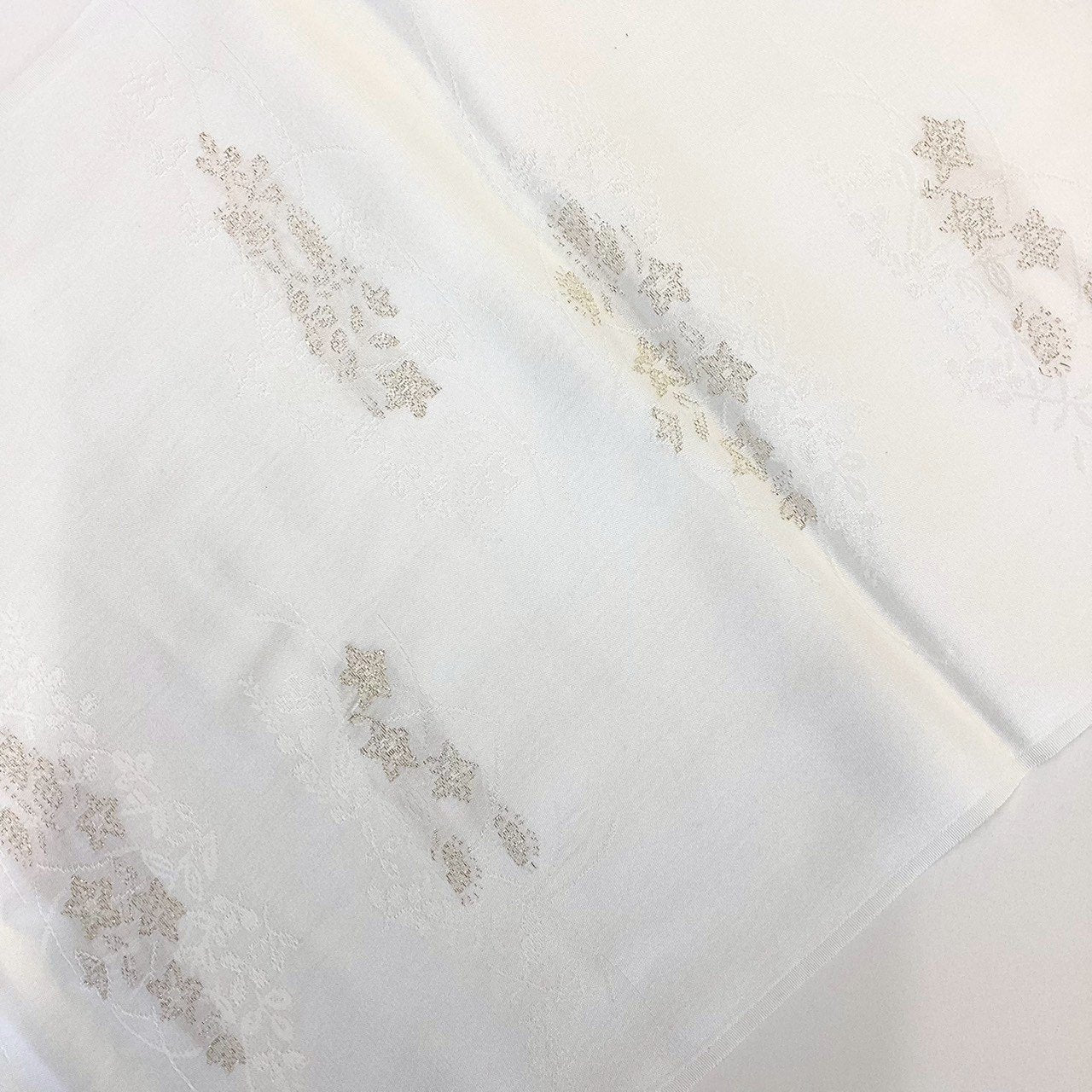 ［8576］帯締め 帯揚げ セット 草花文様 金銀糸 白 正絹 着物 帯絞め