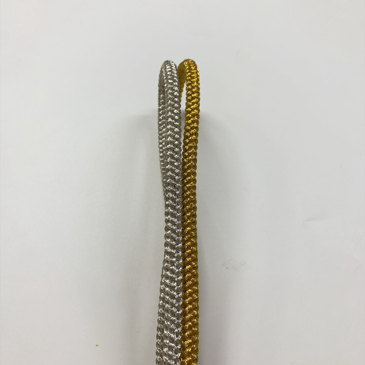 ［9271］帯締め 帯揚げ セット 草花文様 金銀糸 白 正絹 着物 帯絞め