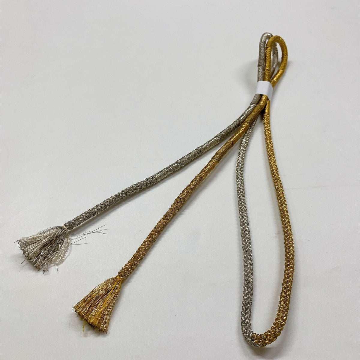 ［9775］帯締め 帯揚げ セット 菊文様 金銀糸 白 正絹 着物 帯絞め