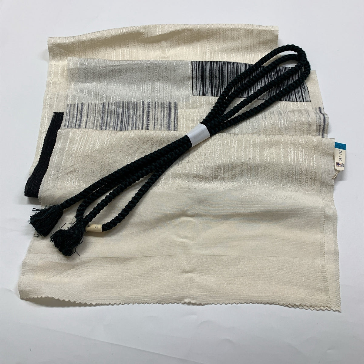 ［9827］帯締め 帯揚げ セット 市松模様 白 黒 逸品 正絹 着物 帯絞め