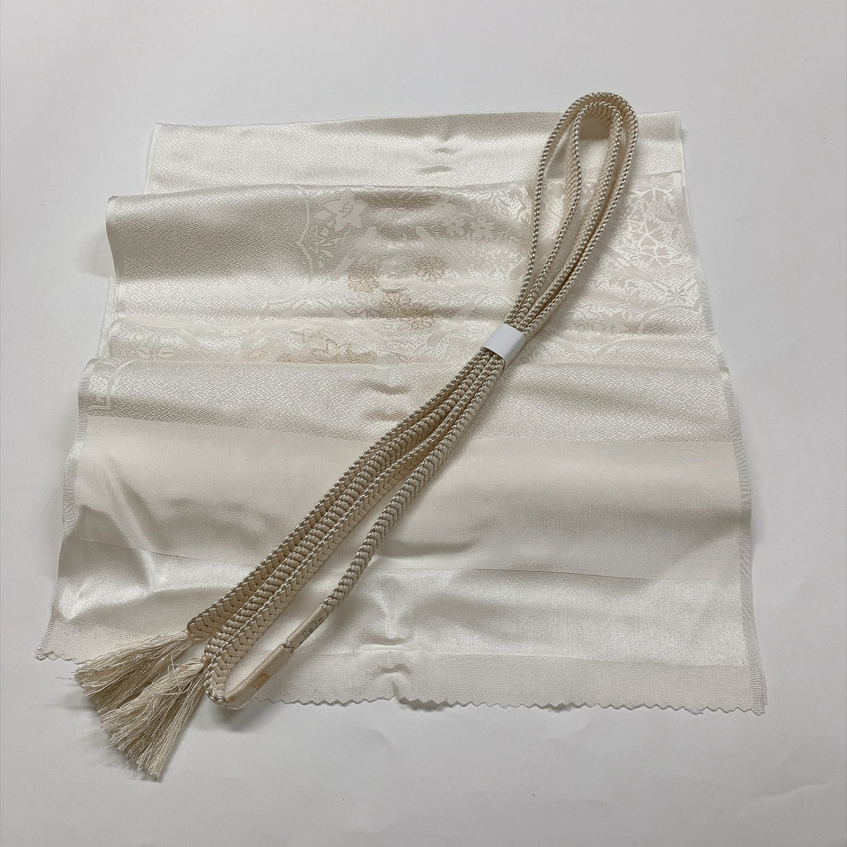 ［9301］帯締め 帯揚げ セット 花丸文様 白 金糸 正絹 着物 帯絞め