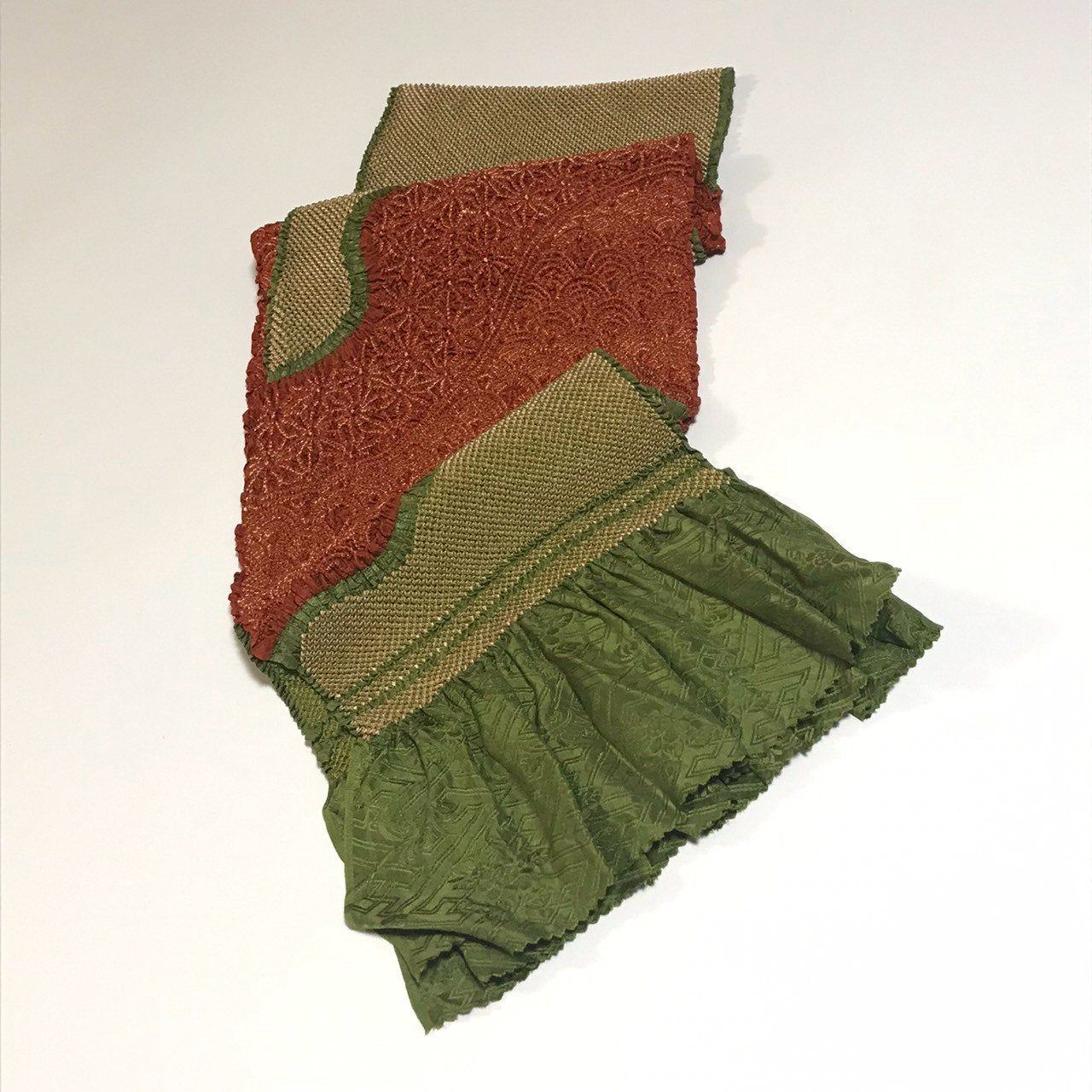 ［9939］帯締め 帯揚げ セット 美品 麻の葉吉祥文様 総絞り 正絹 着物 帯絞め 振袖 成人式