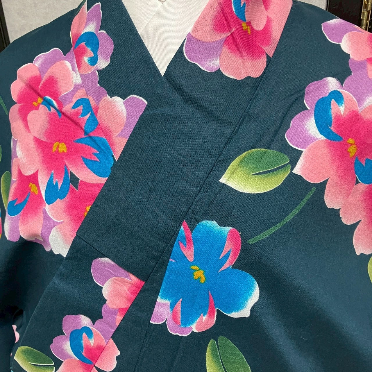 ［9495］浴衣 美品 枝花文様 ゆかた レディース 綿 リメイク