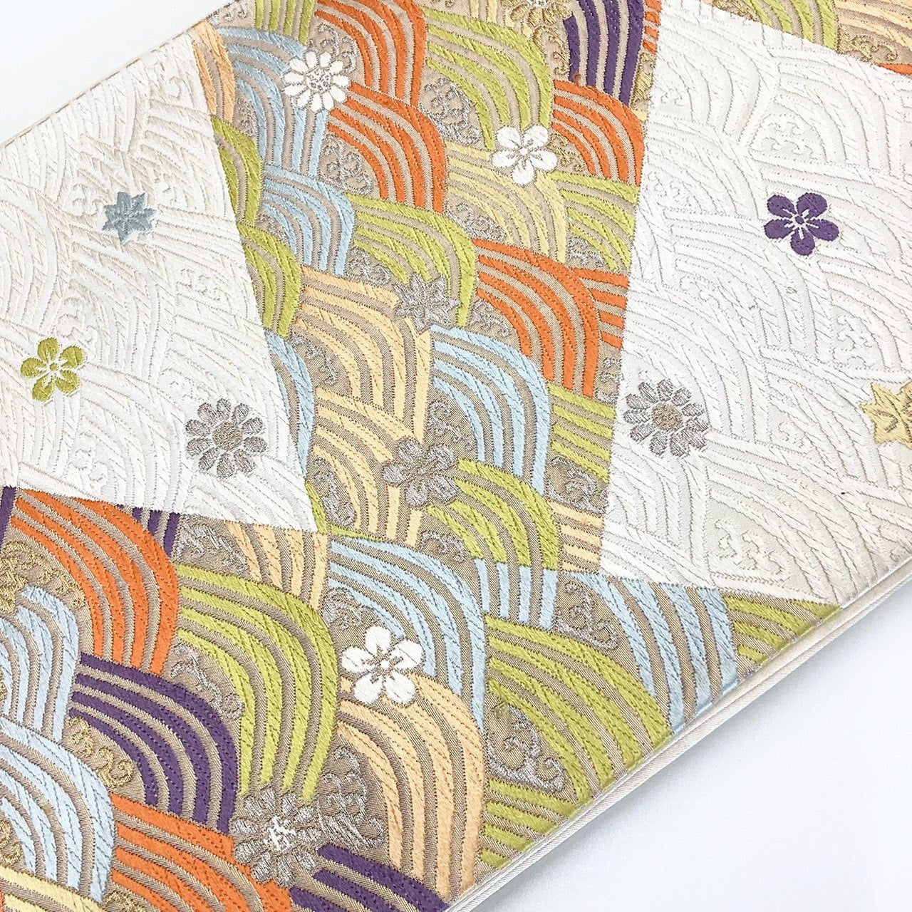 ［8826］袋帯 立波花吉祥文様 刺繍 金糸 六通 正絹 着物 フォーマル