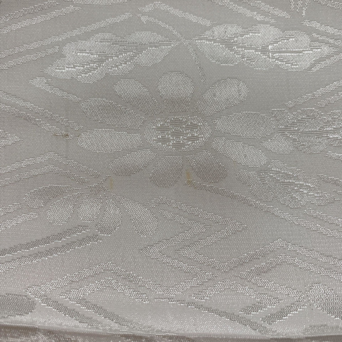 ［9793］帯締め 帯揚げ セット 花紗綾形 金糸 白 正絹 着物 帯絞め