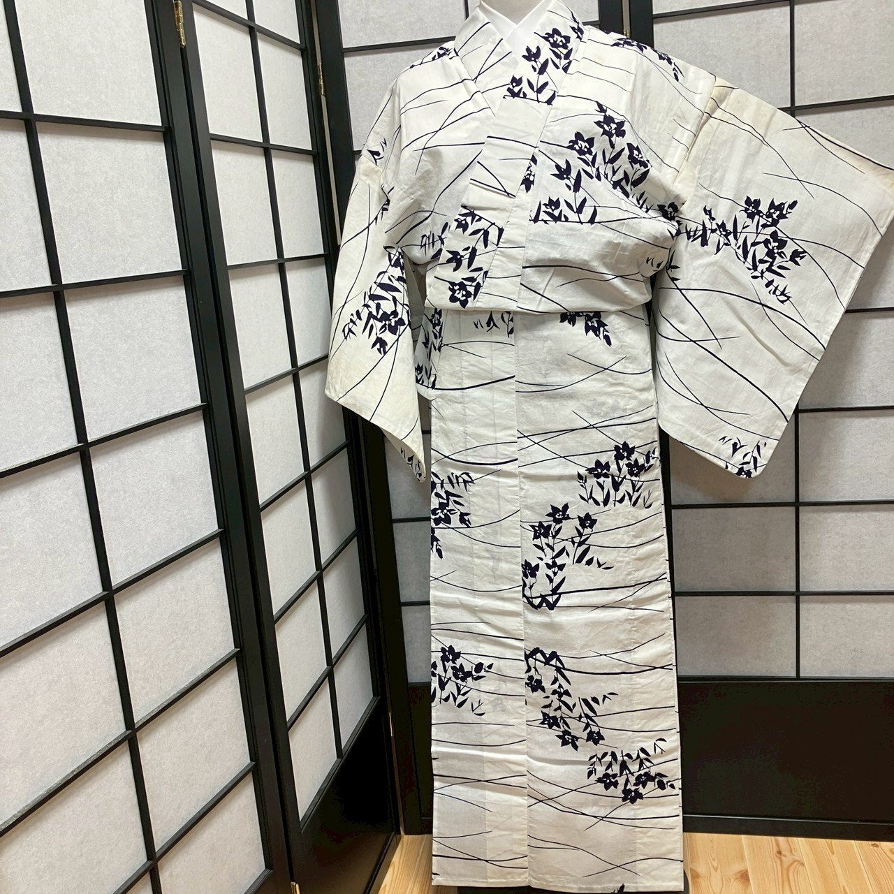［9428］浴衣 草花文様 白 綿 レディース リメイク ゆかた