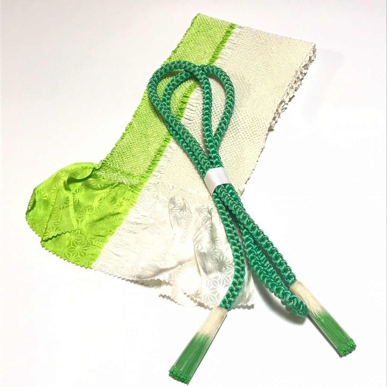 ［9955］帯締め 帯揚げ セット 美品 麻の葉模様 絞り 正絹 着物 帯絞め 成人式 振袖