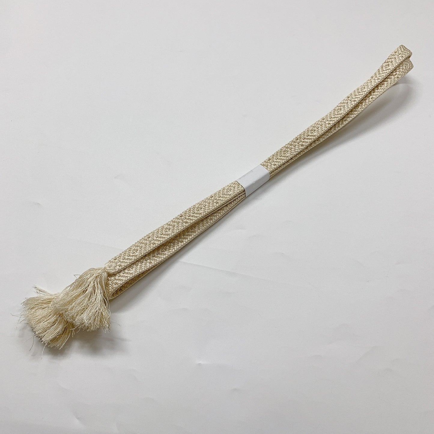 ［8405］帯締め 帯揚げ セット 白 無地感覚 縮緬 金糸 正絹 着物 帯絞め