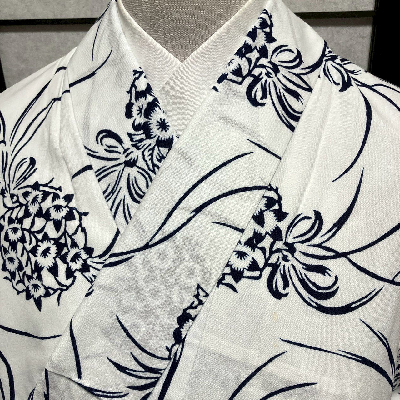 ［9468］浴衣 花束文様 白 綿 レディース リメイク 綿