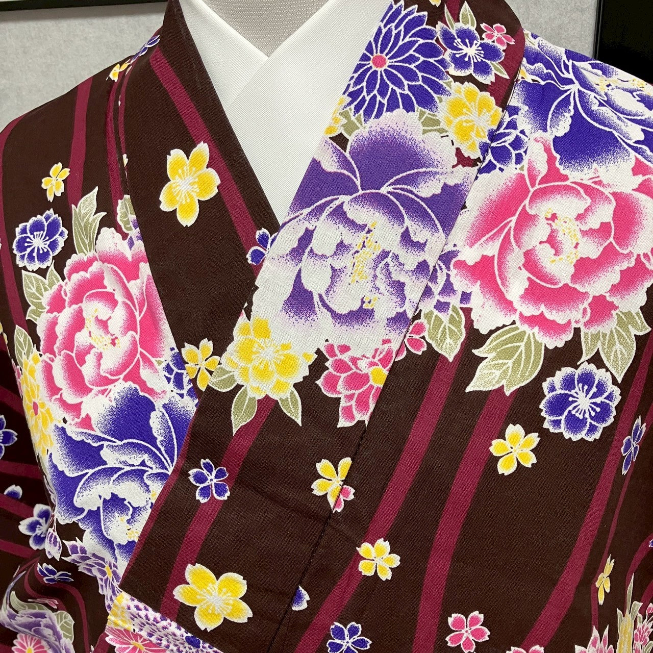 ［9137］浴衣 美品 花束立湧文様 ゆかた レディース 綿 リメイク