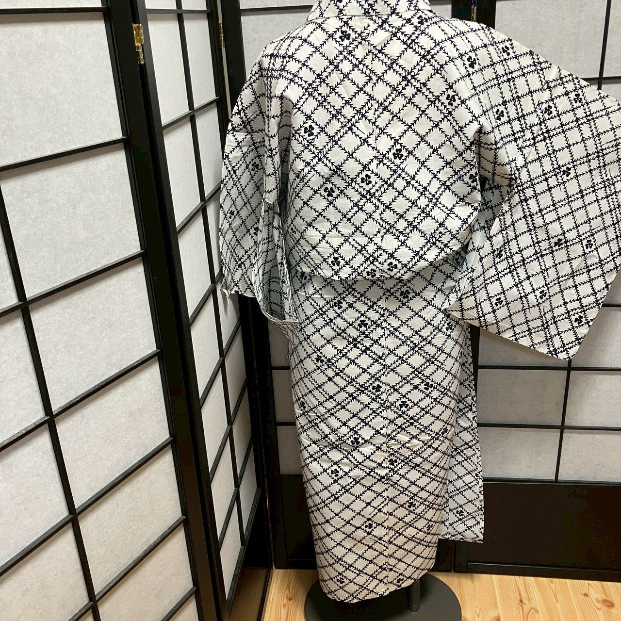 ［9471］浴衣 花菱文様 白 ゆかた レディース 綿 リメイク