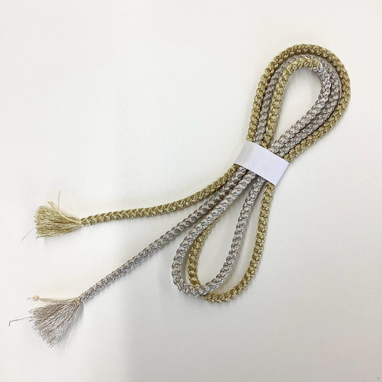 ［8576］帯締め 帯揚げ セット 草花文様 金銀糸 白 正絹 着物 帯絞め