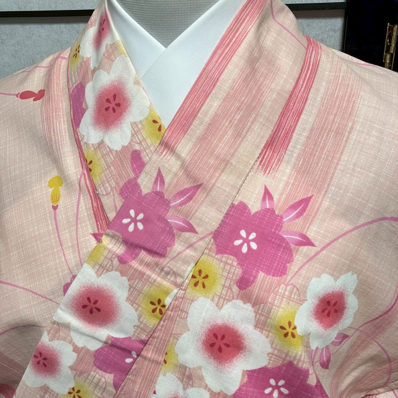 ［9128］浴衣 美品 草花飾り紐文 ゆかた レディース 綿 リメイク