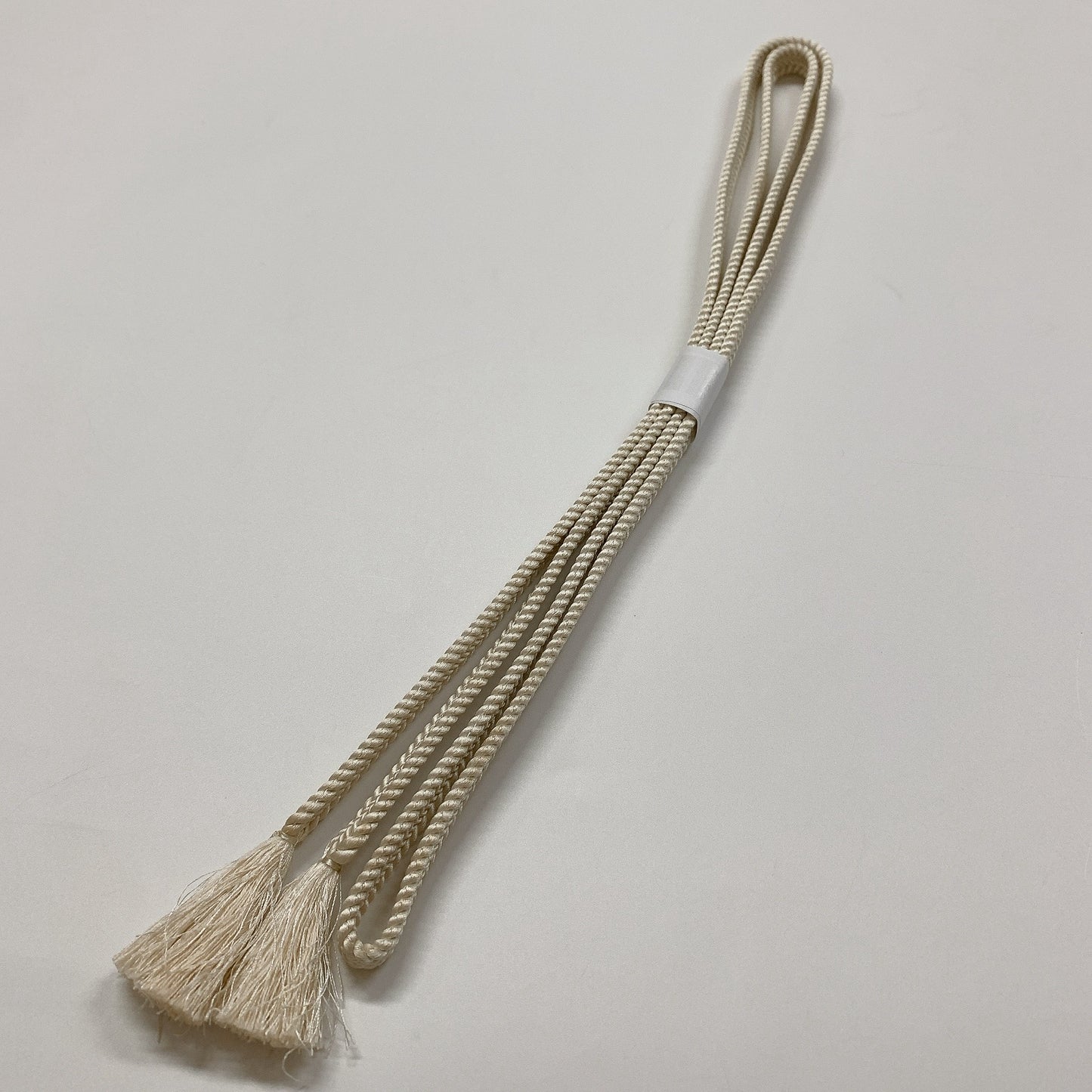 ［9056］帯締め 帯揚げ セット 重ね色紙花文様 金彩 正絹 着物 帯絞め 白