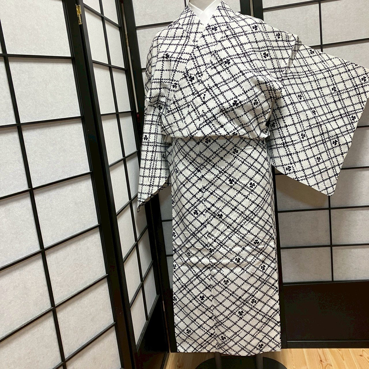 ［9471］浴衣 花菱文様 白 ゆかた レディース 綿 リメイク
