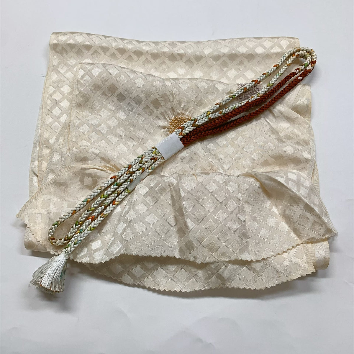 ［9872］帯締め 帯揚げ セット 花籬文様 白 絞り 正絹 着物 帯絞め