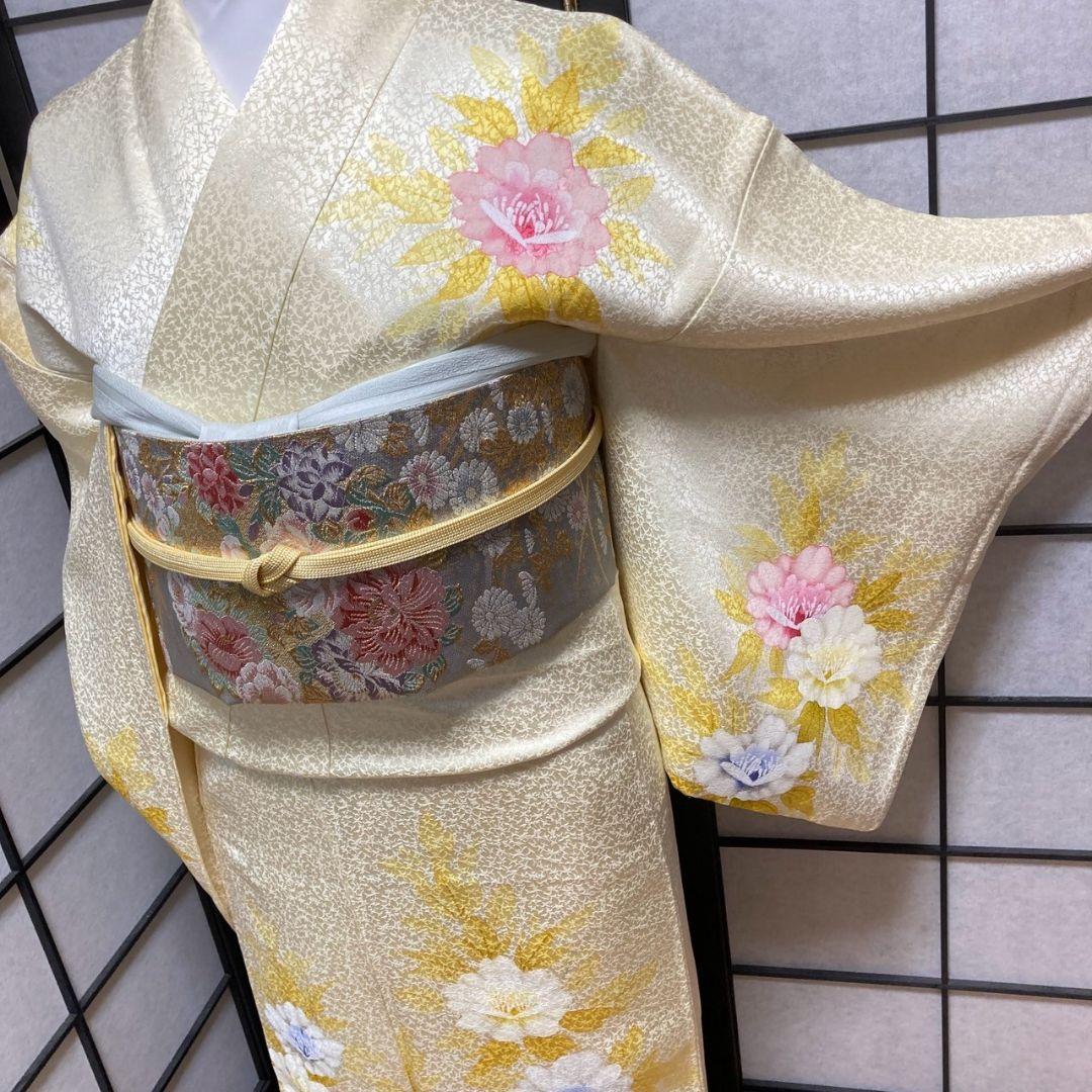 3906# Japanese Kimono Vintage Womens Silk Fabric Robe Kimono only sold Yellow