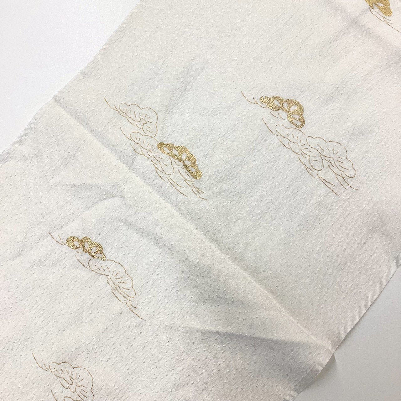 ［8292］帯締め 帯揚げ セット 松文様 金彩 正絹 着物 帯絞め 白