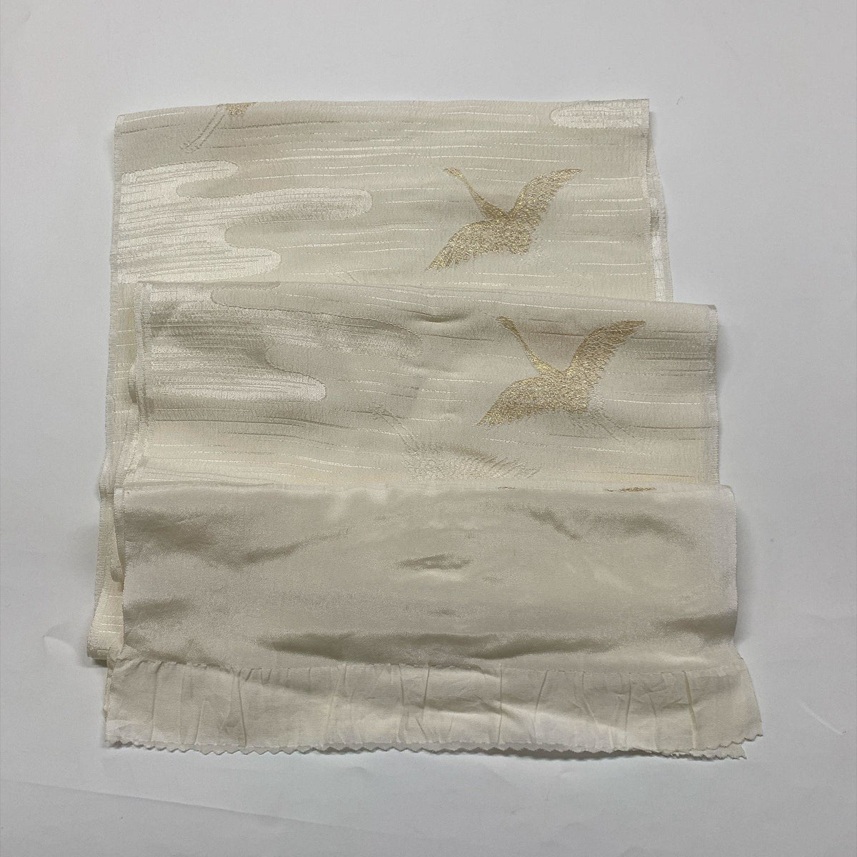 ［9821］帯締め 帯揚げ セット 舞蝶霞文様 金糸 白 正絹 着物 帯絞め