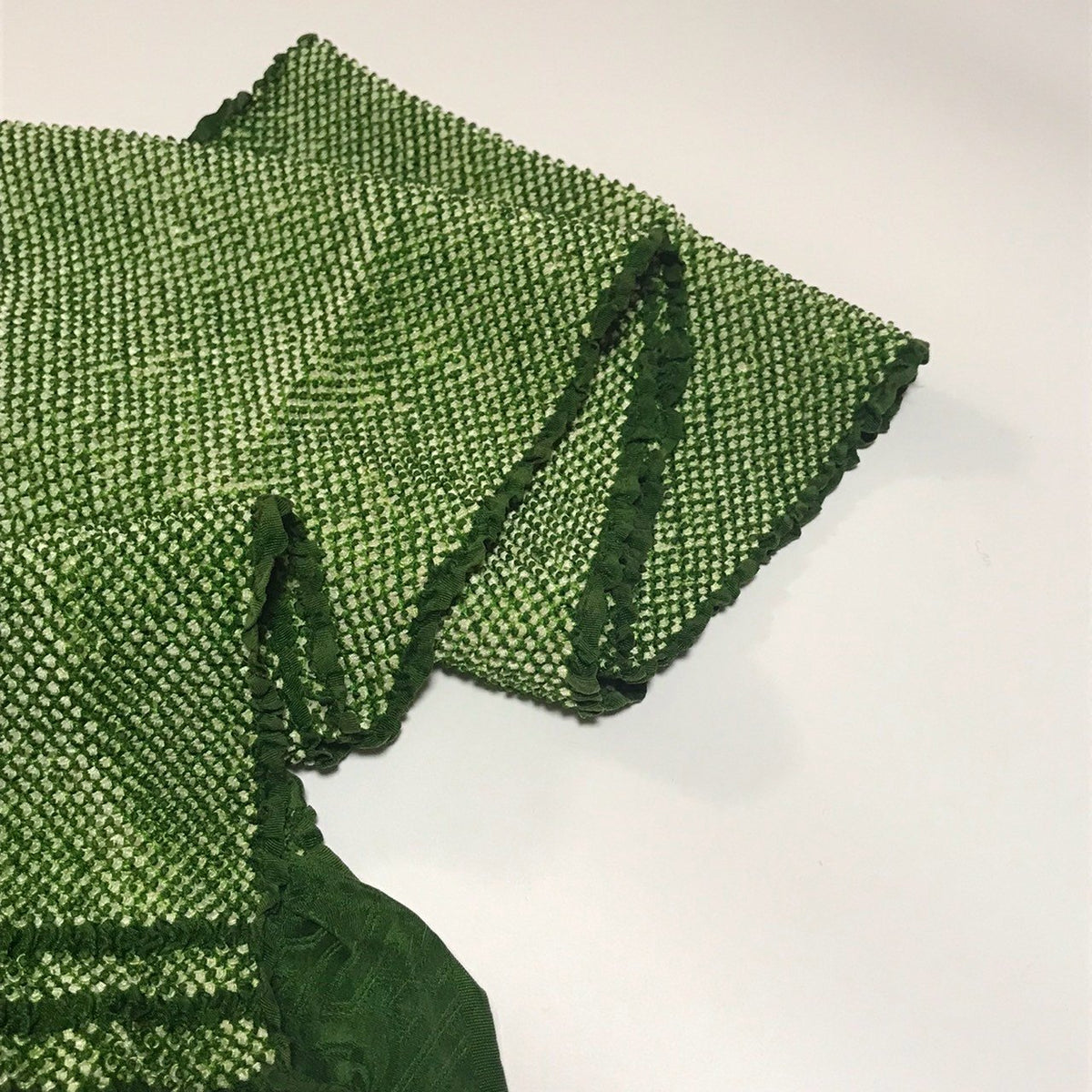 ［9973］帯締め 帯揚げ セット 美品 総絞り 金糸 正絹 着物 帯絞め 成人式 振袖