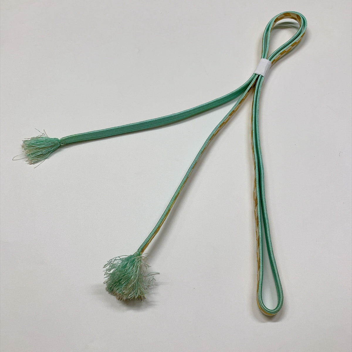 ［9819］帯締め 帯揚げ セット 草花文様 金糸 白 正絹 着物 帯絞め