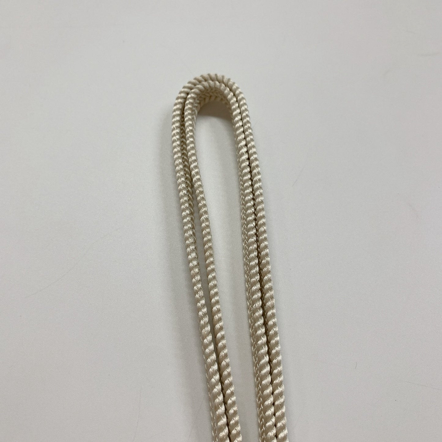 ［9056］帯締め 帯揚げ セット 重ね色紙花文様 金彩 正絹 着物 帯絞め 白
