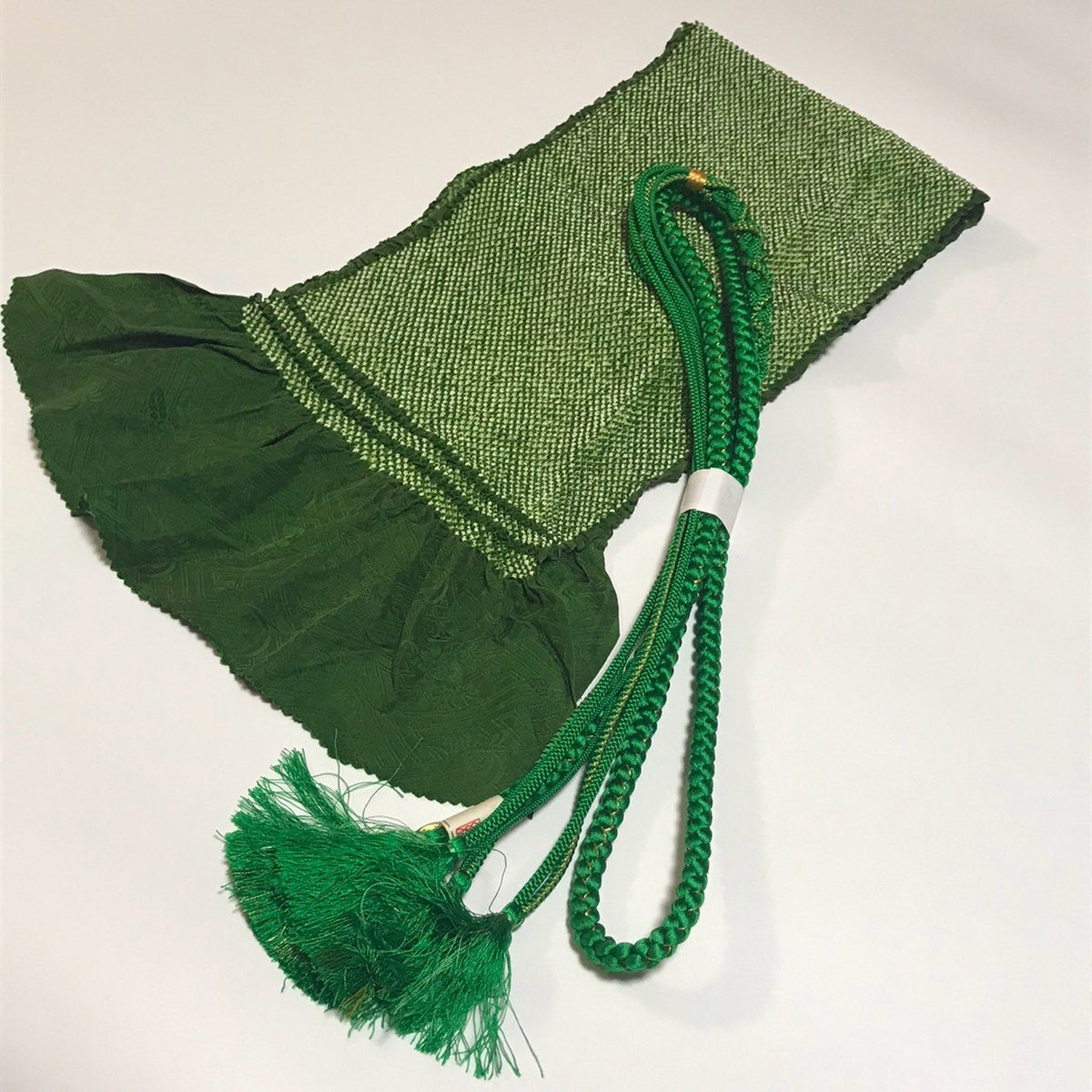 ［9973］帯締め 帯揚げ セット 美品 総絞り 金糸 正絹 着物 帯絞め 成人式 振袖