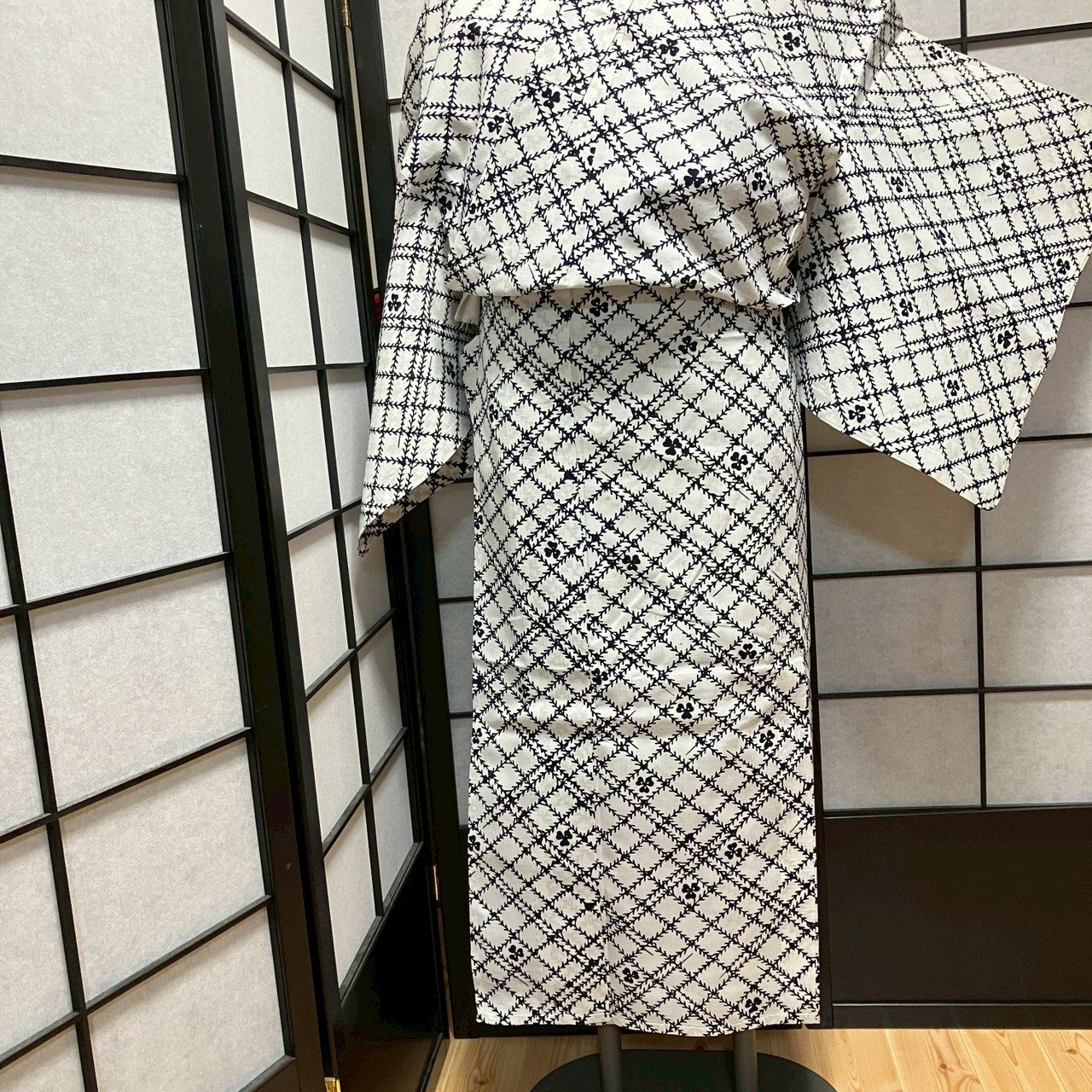 ［9471］浴衣 花菱文様 白 ゆかた レディース 綿 リメイク