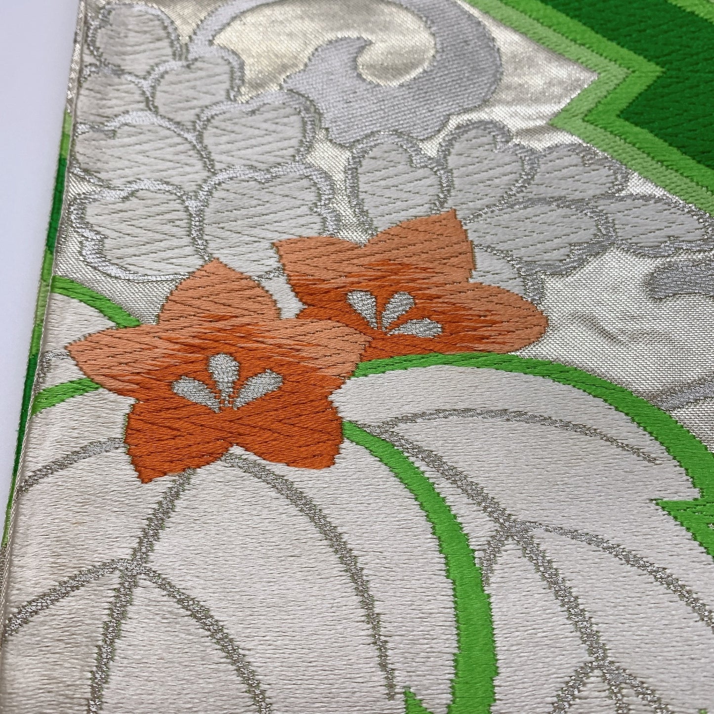 ［8951］袋帯 桐花松皮菱文様 刺繍 六通 正絹 着物 フォーマル