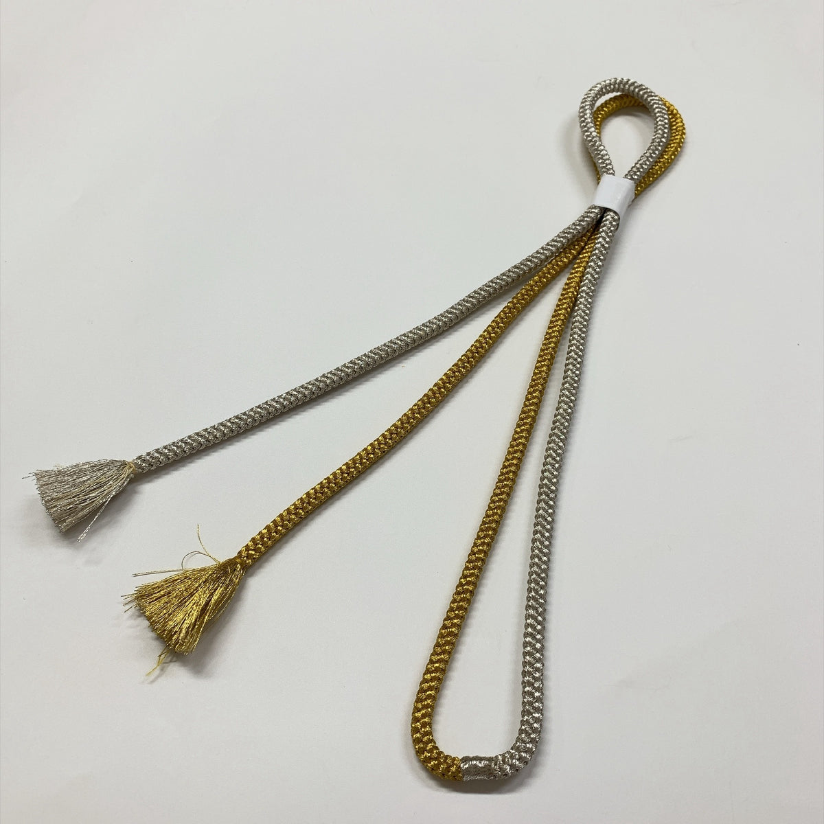 ［9271］帯締め 帯揚げ セット 草花文様 金銀糸 白 正絹 着物 帯絞め
