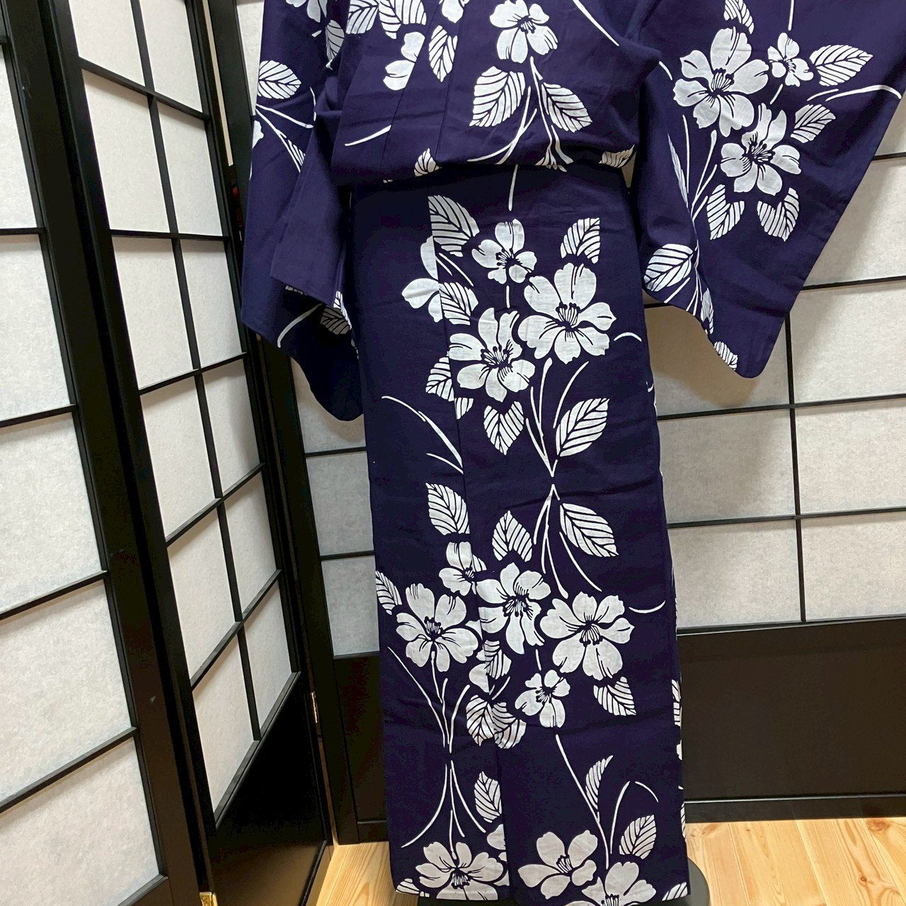 ［9085］浴衣 美品 枝花文様 綿 ゆかた レディース リメイク