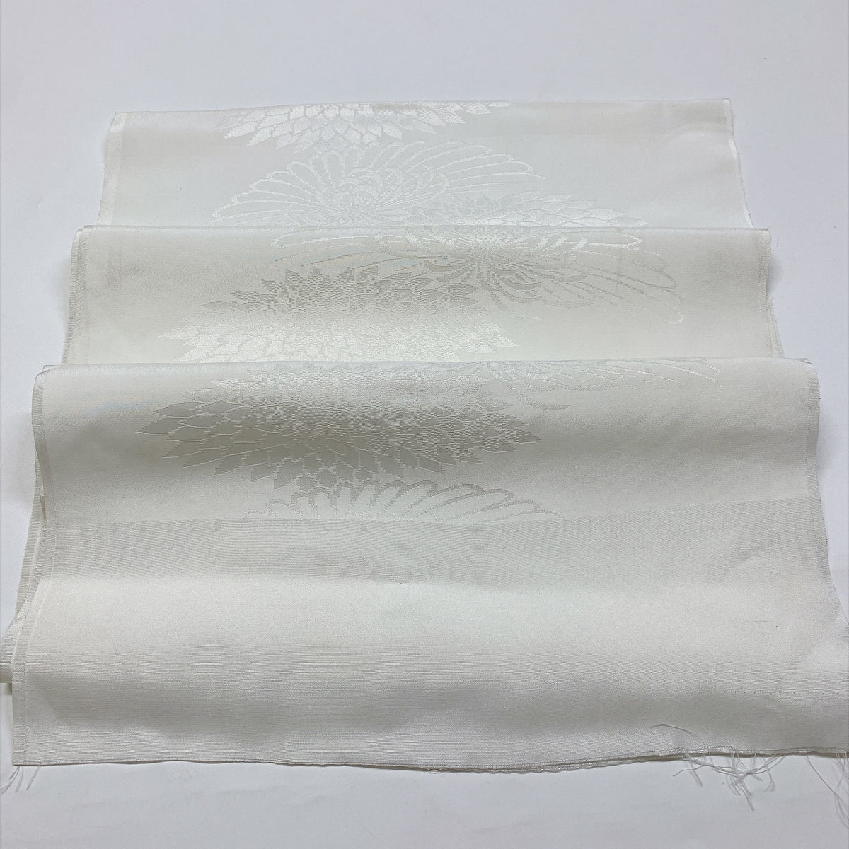 ［9775］帯締め 帯揚げ セット 菊文様 金銀糸 白 正絹 着物 帯絞め