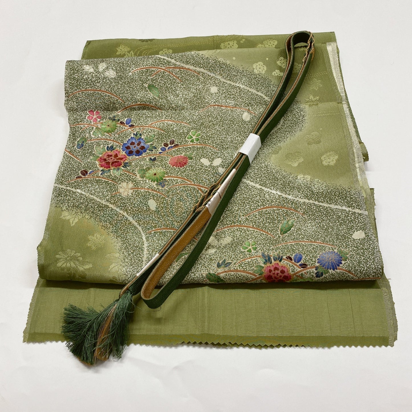 ［8338］帯締め 帯揚げ セット 草花流水文様 金糸 正絹 着物 帯絞め