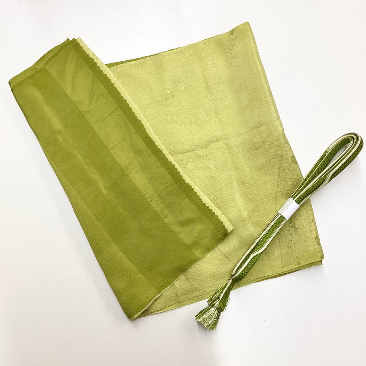 ［9269］帯締め 帯揚げ セット 草花流水 金銀彩  正絹 着物 帯絞め