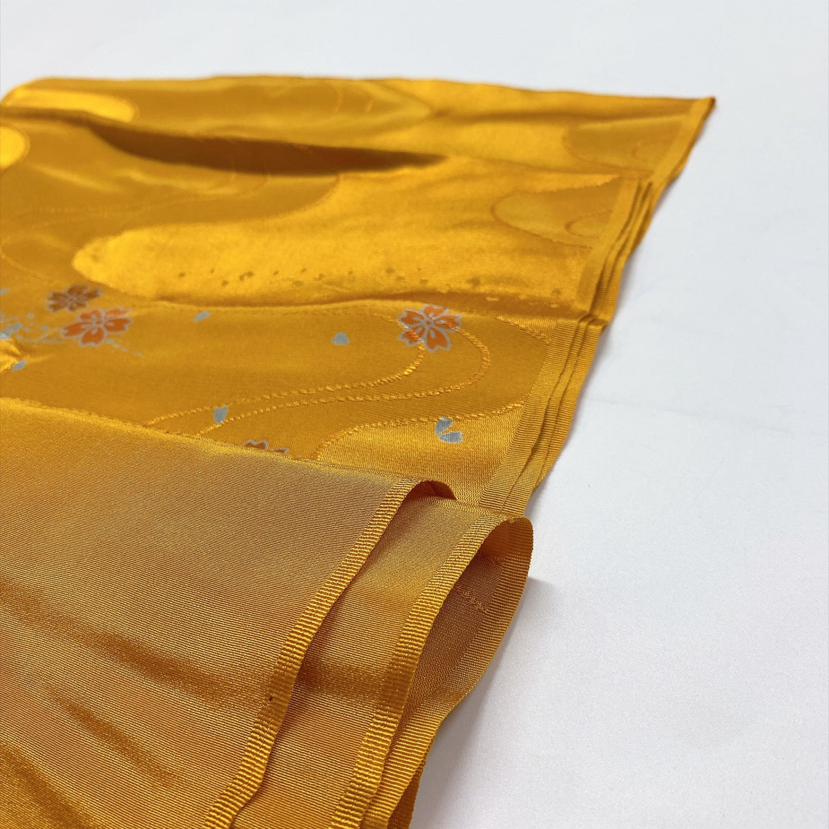 ［9768］帯締め 帯揚げ セット 花流水文様 正絹 着物 帯絞め