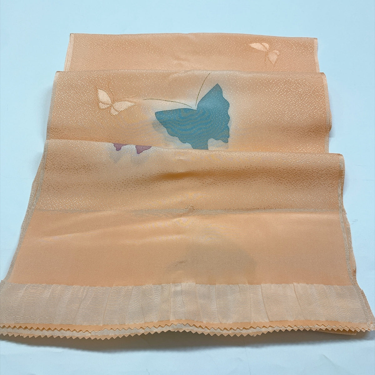 ［9762］帯締め 帯揚げ セット 舞蝶文様 縮緬 金彩 正絹 着物 帯絞め
